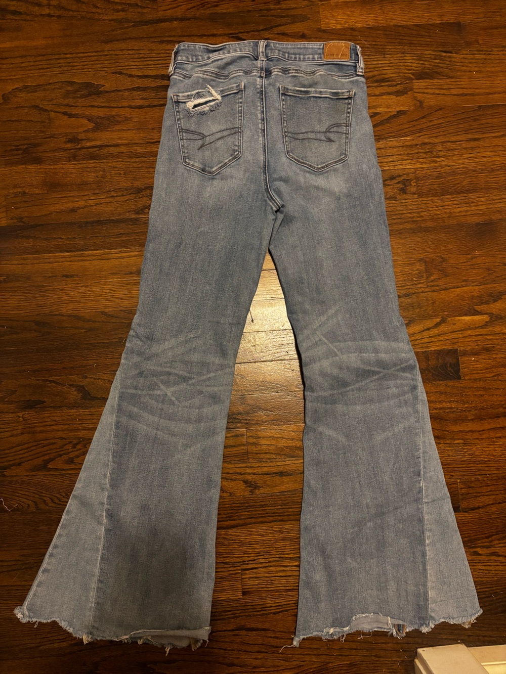 American Eagle Outfitters Light Wash Wide Leg Flare Jeans - Picture 3 of 5